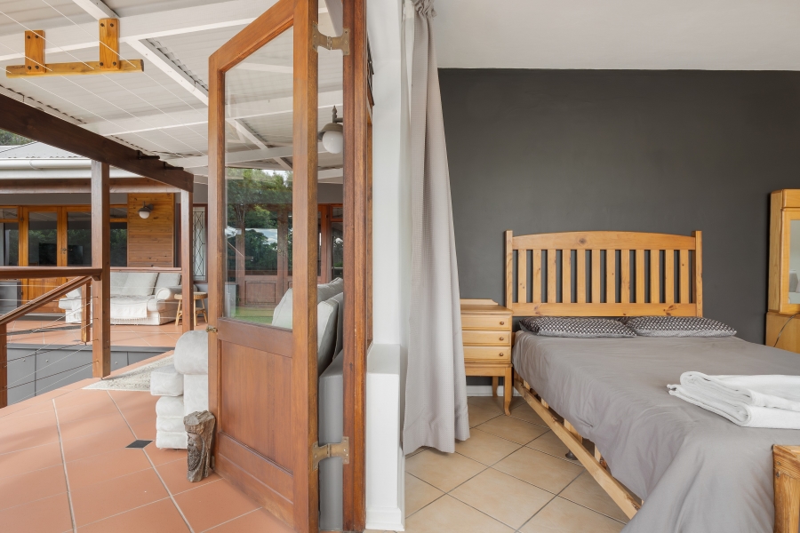 7 Bedroom Property for Sale in Hunters Home Western Cape